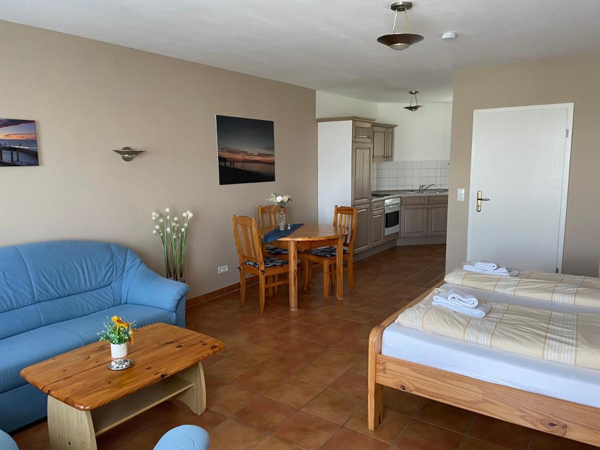 Ferienwohnung Nonnevitz Dranske Exterior foto